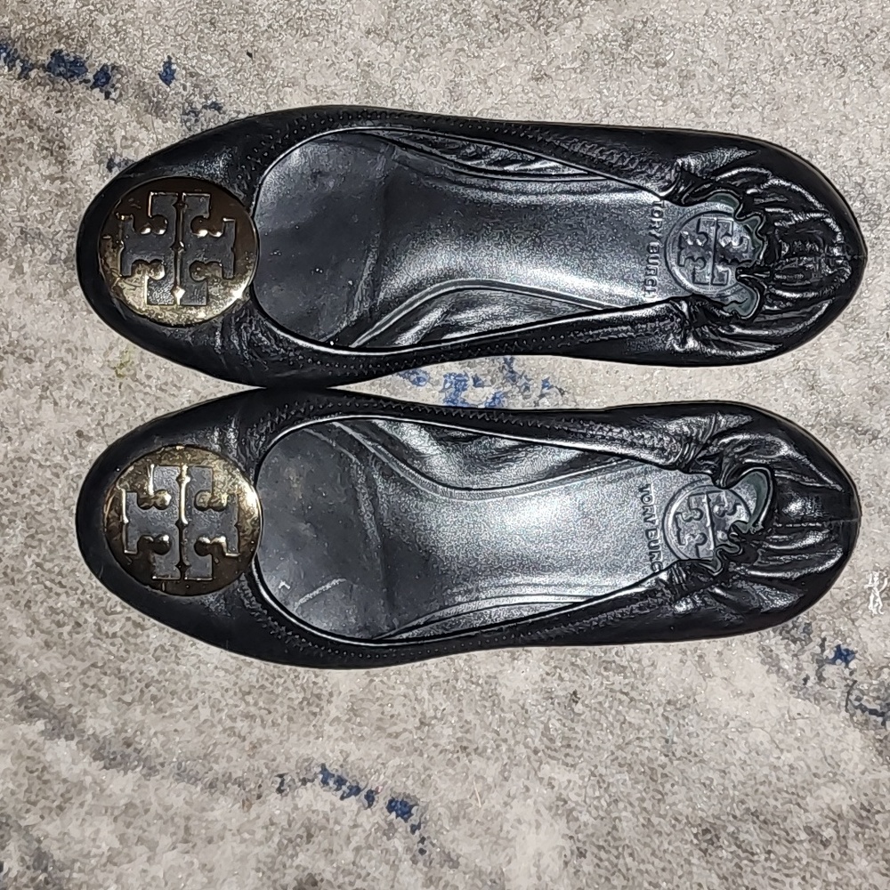Womens flats